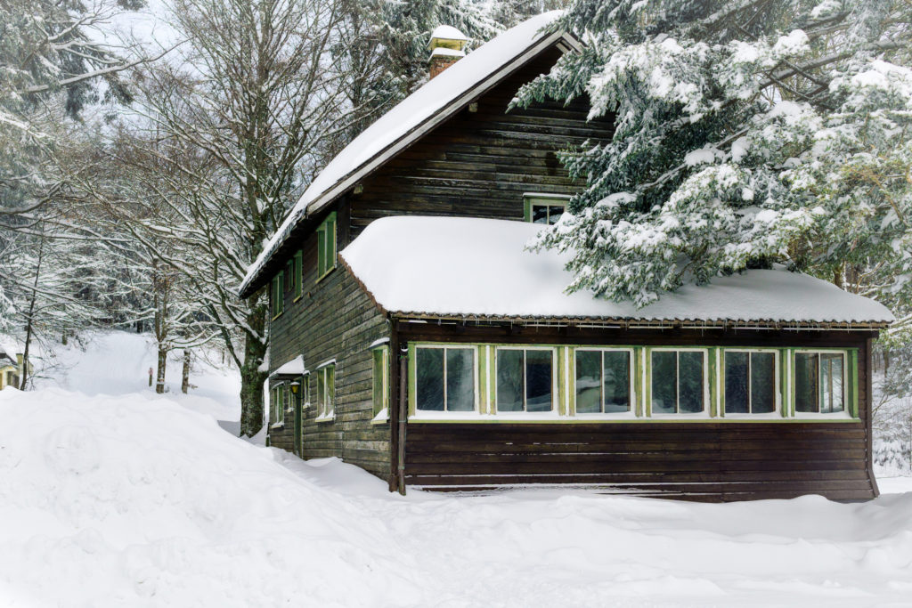 How to Prepare the Outside of Your House for Winter