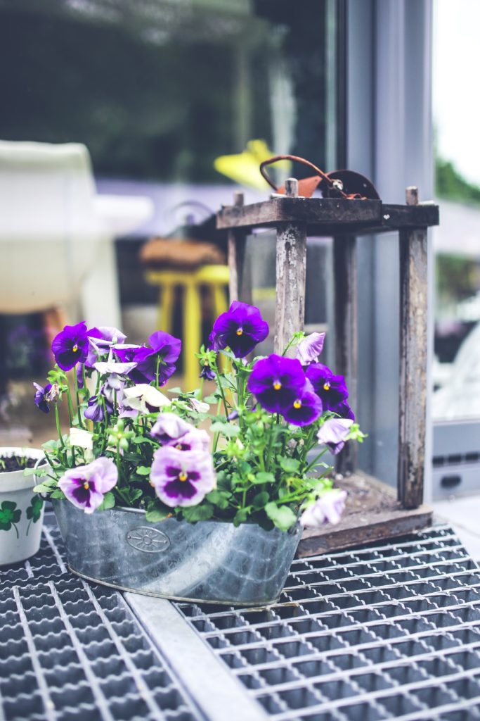 how to prepare your patio for the spring